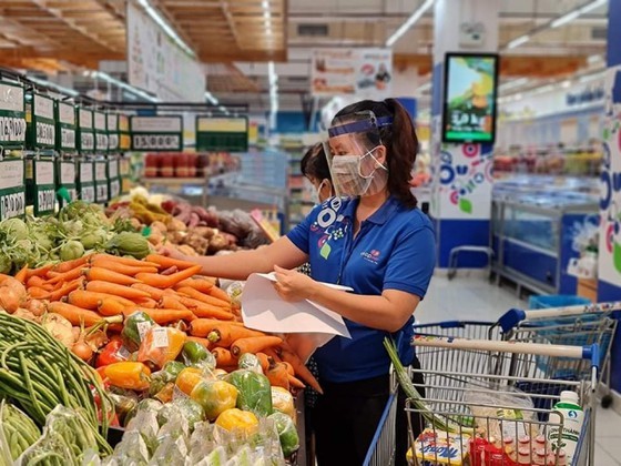 Supermarkets report dramatic increase in online orders these days