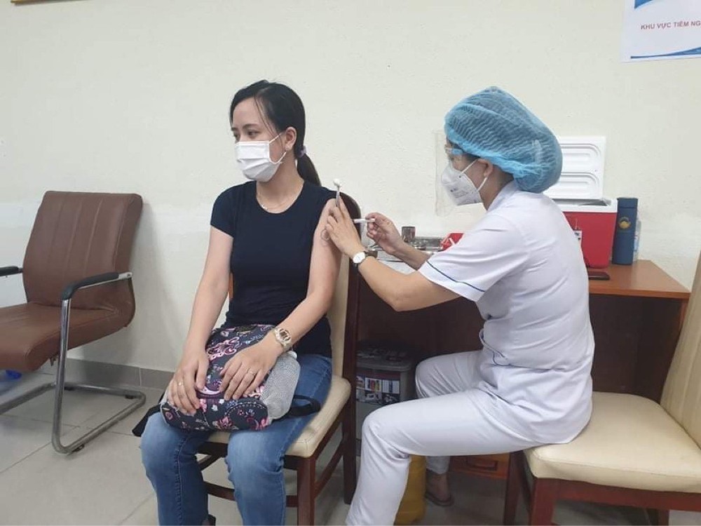 HCMC ramps up vaccination drive to administer 806,000 Covid-19 dozes on schedule ảnh 1 HCMC ramps up vaccination drive to administer 806,000 Covid-19 dozes on schedule ảnh 1