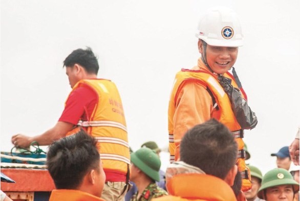 Vietnamese rescuer honored with IMO bravery award ảnh 1 Vietnamese rescuer honored with IMO bravery award ảnh 1