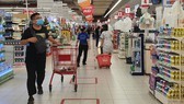 Each household can buy essential goods 2-3 times a week ảnh 1 Each household can buy essential goods 2-3 times a week ảnh 1