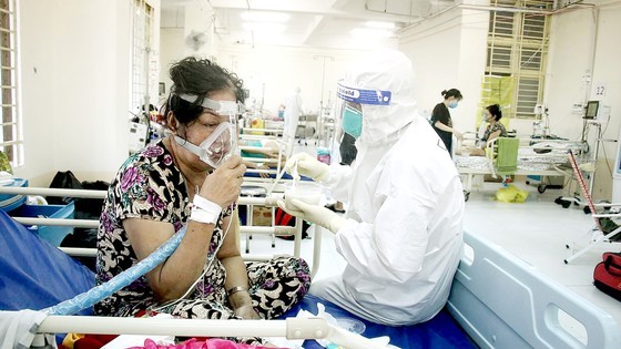 Recovered Covid-19 patients volunteer to help in hospitals ảnh 1 Recovered Covid-19 patients volunteer to help in hospitals ảnh 1