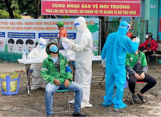Thu Duc City provides free-of-charge testing for deliverymen ảnh 1 Thu Duc City provides free-of-charge testing for deliverymen ảnh 1