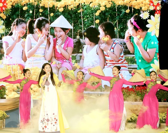 Spring atmosphere in the air countrywide ảnh 1