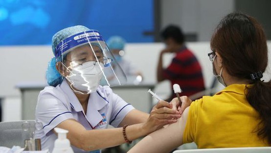 MoH proposes Covid-19 patients go to work ảnh 1 MoH proposes Covid-19 patients go to work ảnh 1