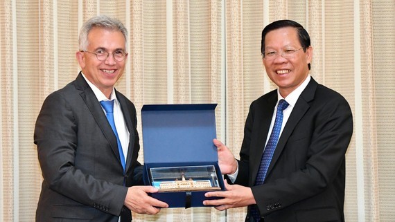 Mutual relationship between HCMC and Frankfurt strengthened ảnh 1 Mutual relationship between HCMC and Frankfurt strengthened ảnh 1