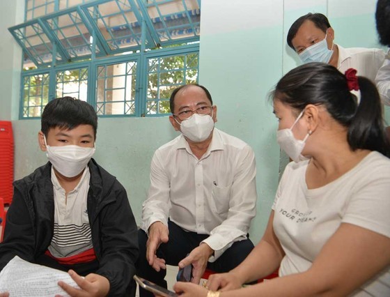 City health authority pays unscheduled visits to check Covid vaccination ảnh 2 City health authority pays unscheduled visits to check Covid vaccination ảnh 2