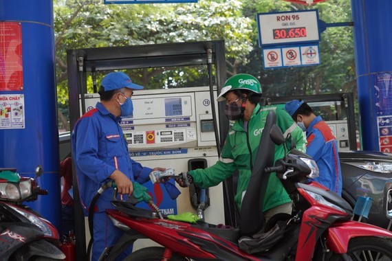 Ministry ensures supply of petrol and oil ảnh 1 Ministry ensures supply of petrol and oil ảnh 1