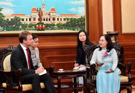 HCMC People's Council Chairwoman hosts new Consul General of Belarus ảnh 1 HCMC People's Council Chairwoman hosts new Consul General of Belarus ảnh 1