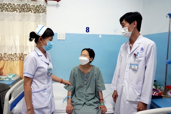 Surgeons of Gia Dinh People's Hospital succeed in removing 22-kg tumor ảnh 1 Surgeons of Gia Dinh People's Hospital succeed in removing 22-kg tumor ảnh 1