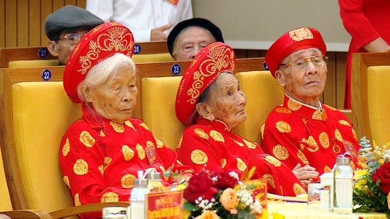 Vietnam takes heed of care for elderly people Vietnam takes heed of care for elderly people