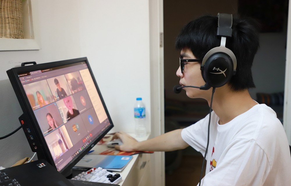 In this era, students can learn at home