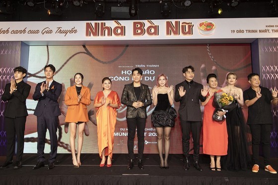 Actors and actress in the film Nha ba Nu Actors and actress in the film Nha ba Nu