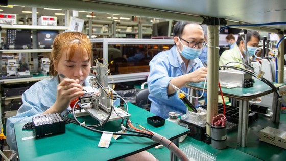 Electronic equipment production line at Datalogic Company in Saigon Hi-Tech Park. (Photo: SGGP) Electronic equipment production line at Datalogic Company in Saigon Hi-Tech Park. (Photo: SGGP)