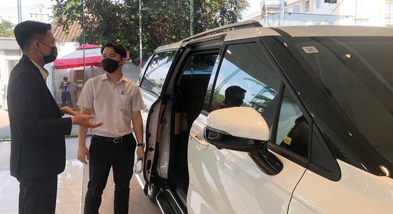 Automobile owners enjoy a cut in registration fees from July 1 Automobile owners enjoy a cut in registration fees from July 1