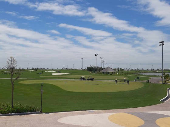 Vietnam is considered ideal golf paradise in Asia Vietnam is considered ideal golf paradise in Asia