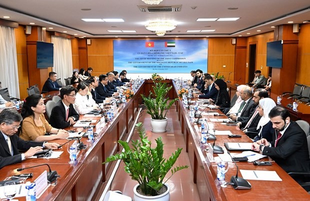 At the fifth meeting of the Vietnam-UAE Inter-Governmental Committee in Hanoi on October 8. (Photo: moit.gov.vn) At the fifth meeting of the Vietnam-UAE Inter-Governmental Committee in Hanoi on October 8. (Photo: moit.gov.vn)