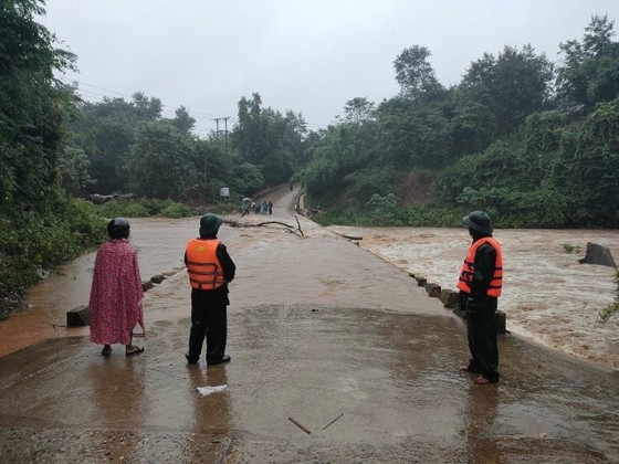 Policemen and safe guards warn people of dangers Policemen and safe guards warn people of dangers