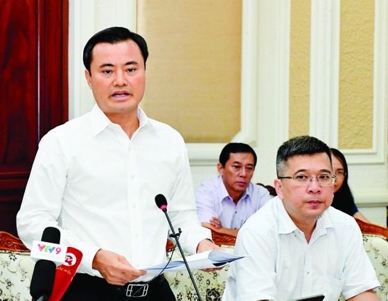 Vice Chairman of Ho Chi Minh City People's Committee Bui Xuan Cuong at the meeting Vice Chairman of Ho Chi Minh City People's Committee Bui Xuan Cuong at the meeting