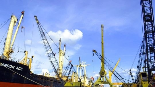 Vietnam’s logistics costs higher than those of the world Vietnam’s logistics costs higher than those of the world