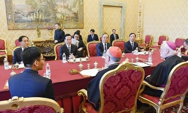 At the meeting between President Vo Van Thuong and Cardinal Pietro Parolin, Secretary of State of the Vatican (Photo: VNA) vietnam-vatican-7122.jpg
