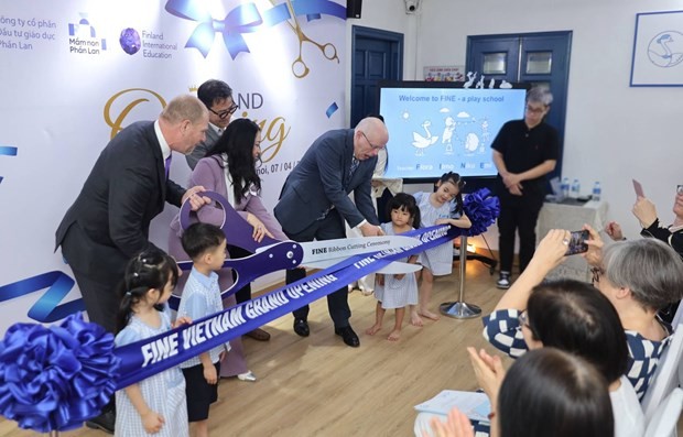 At the opening ceremony of FINE Finnish Kindergarten in Cau Giau district, Hanoi. (Photo: VNA) fine_1.jpg