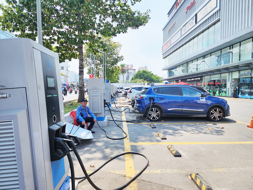 Vietnam aims for green transition for transport industry ảnh 1 e 2.jpg