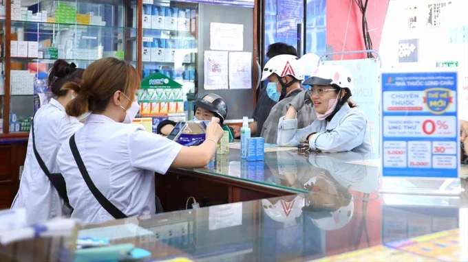 The Ho Chi Minh City Department of Health calls for intensified efforts against counterfeit and unverified drugs. nha-thuoc-lc-4-1668-8645.jpg