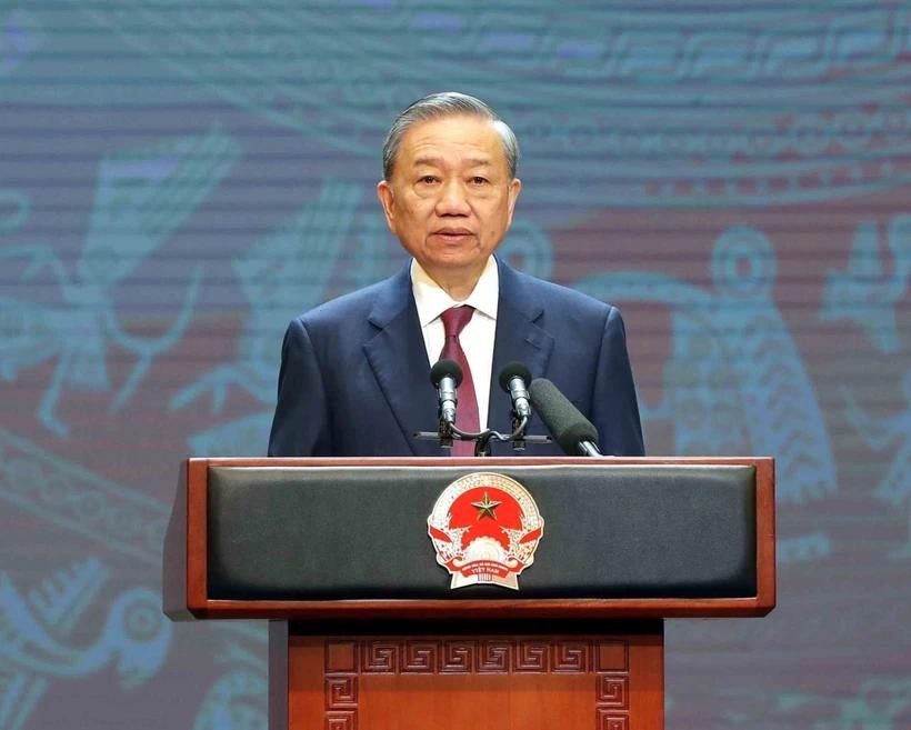 Party General Secretary To Lam (Photo: VNA) vna-potal-bai-viet-cua-tong-bi-thu-to-lam-nuoc-viet-nam-la-mot-dan-toc-viet-nam-la-mot-7998553.jpg