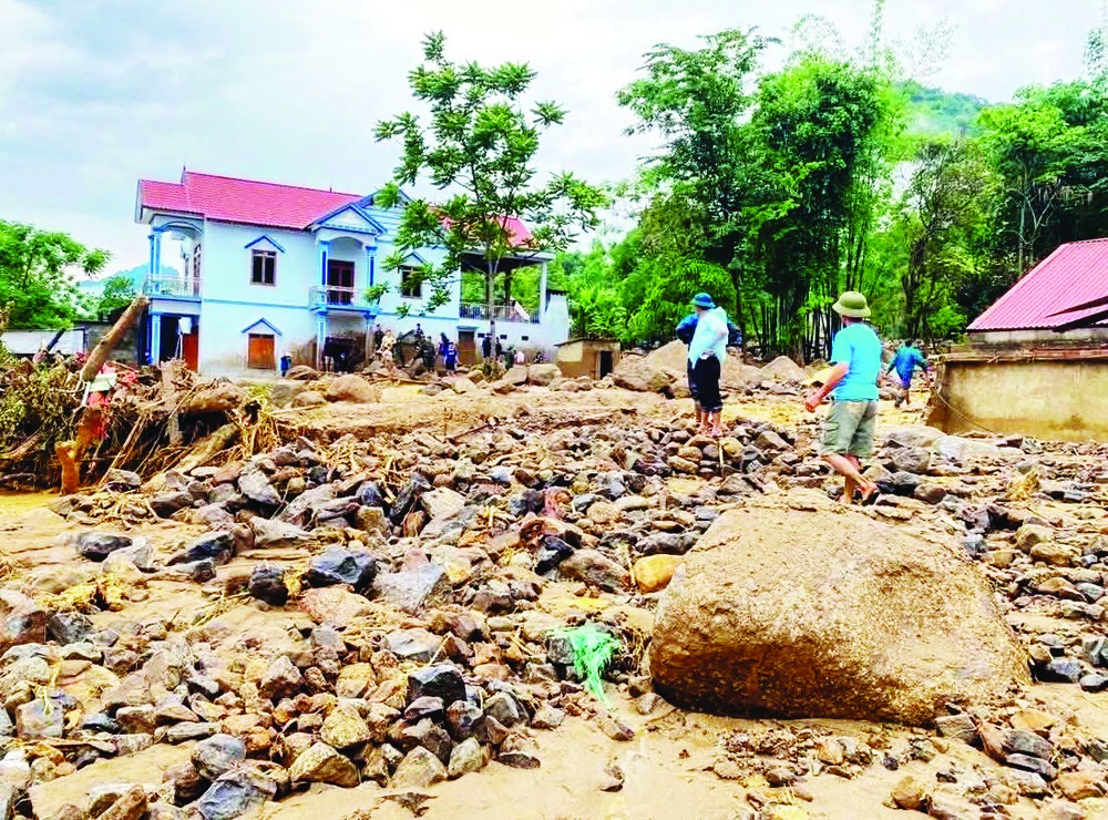 Flash flood claims four lives in Bac Kan Province bac can.jpg