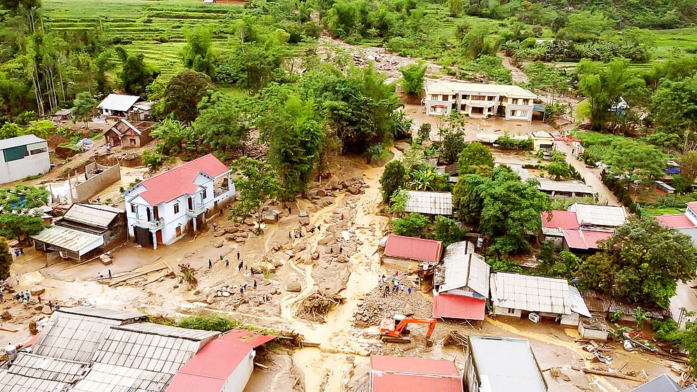 Dong Phuc Commune center of Ba Be District in Bac Kan Province suffers heavy damage after flood disaster.jpg