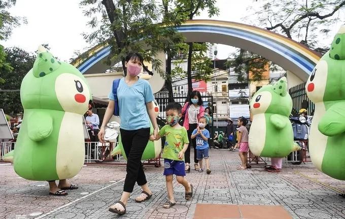 Social housing support for women with two children in industrial zones is a new proposal from the Ministry of Health. baby.jpg