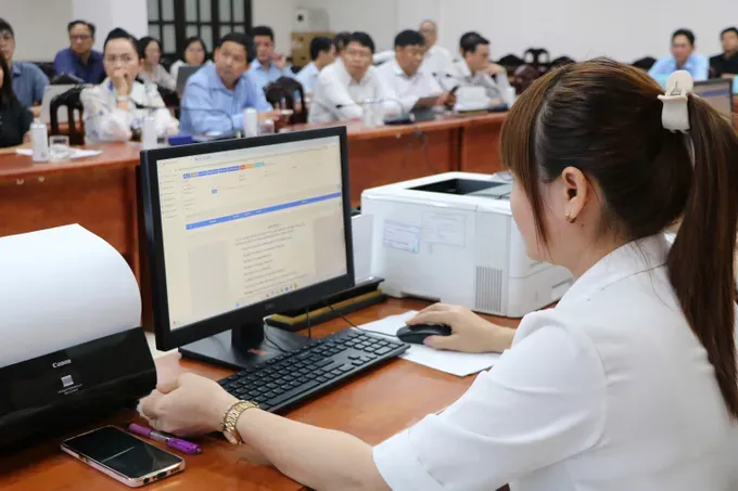 Staff and civil servants of wards in Tan Binh District test the hypothetical scenarios l4a-9223-8267.jpg
