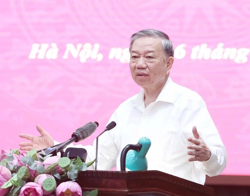 Party General Secretary To Lam speaks at the working session. (Photo: VNA) to-lam.jpg
