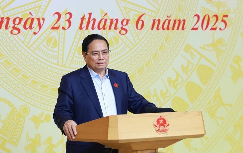 Prime Minister Pham Minh Chinh chairs the conference. (Photo: VNA) pm-chinh.jpg