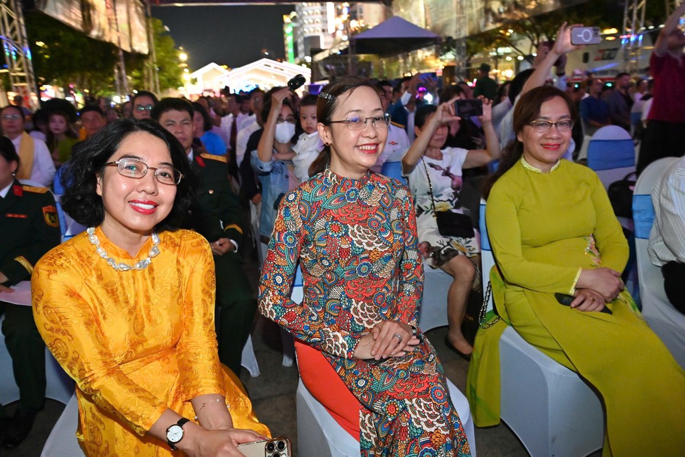 Participants at the event 1-7-gtst-7-2262-5141.jpg.jpg