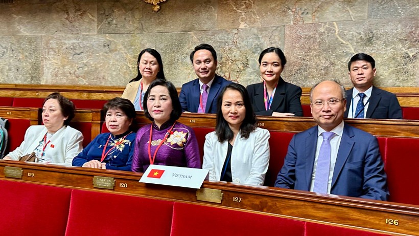 Vice Chairwoman of the National Assembly (NA) Nguyen Thi Thanh leads a Vietnamese delegation to attend the 50th session of the Francophone Parliamentary Assembly (APF-50) convened in Paris from July 9-13. (Photo: VNA) vna.jpg