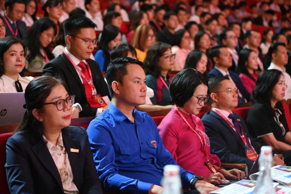 Participants were seen at the forum 1000006450-1178-6809.jpg.jpg