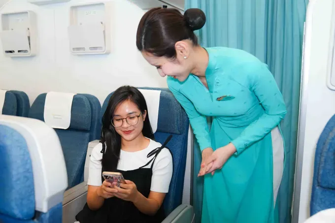 Vietnam Airlines launches pilot program for internet access during flights 1000007186-6663-7669.jpg