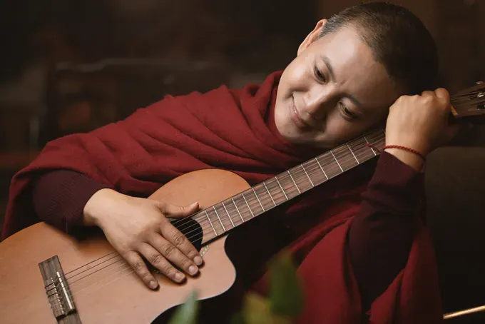 Ani Choying Drolma anh-chup-man-hinh-2025-08-21-luc-170312-5649-9899.png
