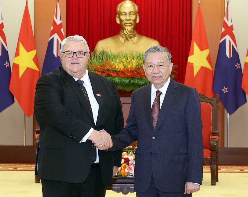 Party General Secretary To Lam (R) and Speaker of the New Zealand House of Representatives (Parliament) Gerry Brownlee in Hanoi on August 28. (Photo: VNA) vietnam-new-zealand-vna.jpg