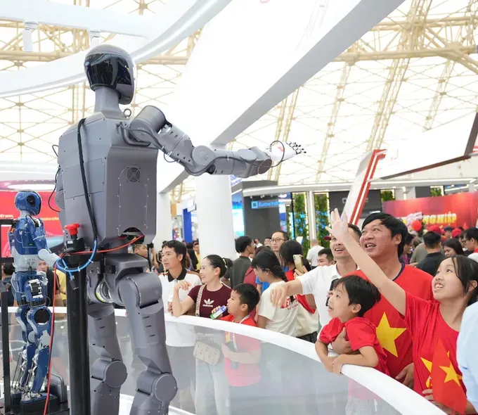 robot-4190-5415.jpg