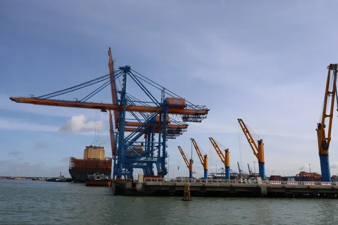 Cai Mep - Thi Vai seaport port.jpg