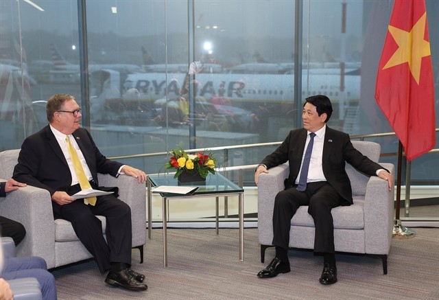 President Luong Cuong receives Lieutenant Governor of Washington Denny Heck in Seattle city on September 21. VNA/VNS Photo VNA.jpg