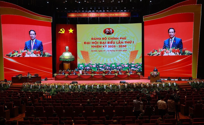 Prime Minister Pham Minh Chinh, who is also Politburo member and Secretary of the Government’s Party Committee, speaks at the first Party Congress of the Government on October 12. (Photo: VNA) first-party-congress-of-government.jpg