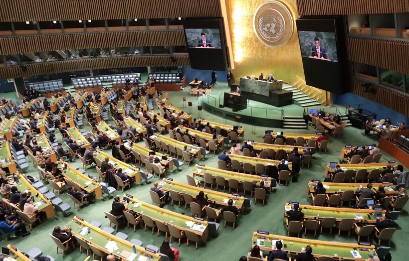 At the UNHRC's plenary session to elect its members for 2026-2028 (Photo: VNA) hc.jpg