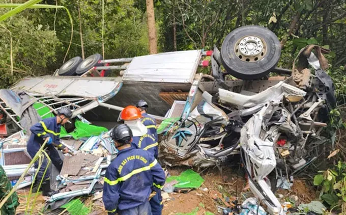 New fund in Vietnam aims to cut road accident losses 1-724-6741.jpg