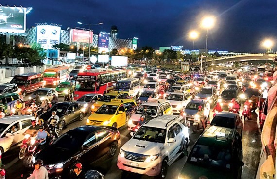 VN decreases imported automobiles under nine seats