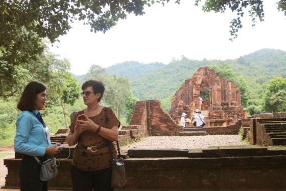 APEC ministers' excellency experience cultural heritage of Quang Nam ảnh 10 APEC ministers' excellency experience cultural heritage of Quang Nam ảnh 10