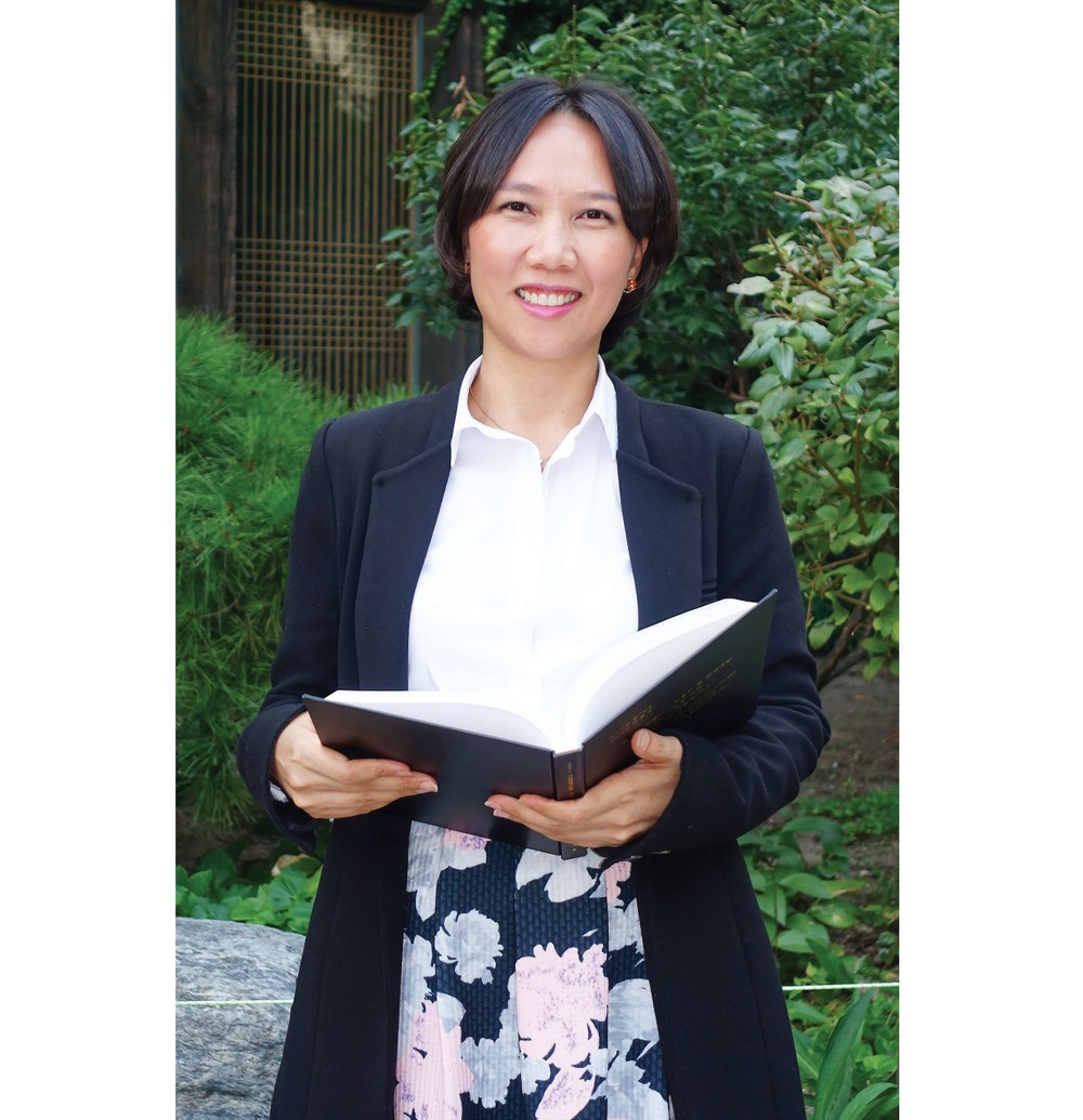 Nguyen Ngoc Cam is considered as a bridge to develop Vietnamese community in Korea