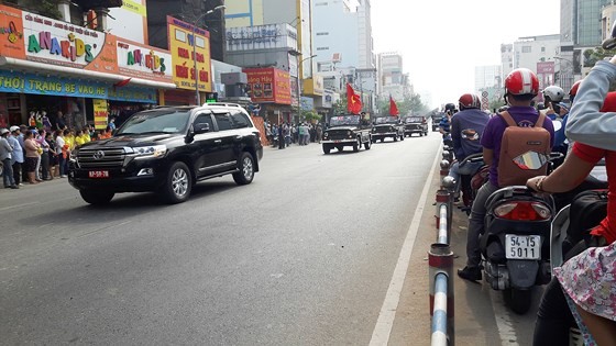 Vietnamese people bid last farewell to late PM Phan Van Khai ảnh 16 Vietnamese people bid last farewell to late PM Phan Van Khai ảnh 16